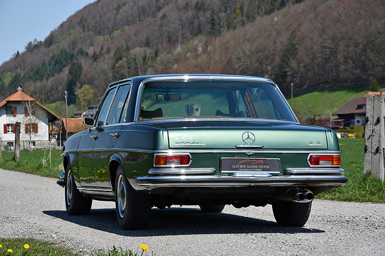 Mercedes 300 SEL 6,9_15